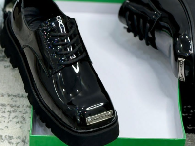 Modern shoes