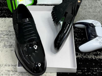 Modern shoes