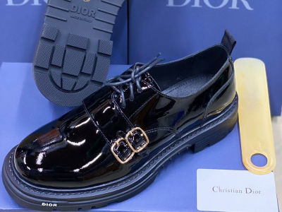 Modern shoes