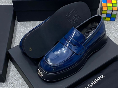 Modern shoes