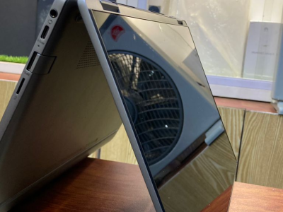 LAPTOP DELL  360 core i5 7th gen