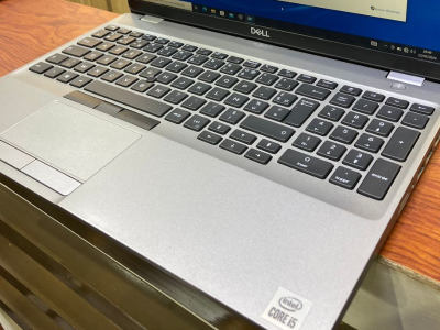LAPTOP DELL core i5 10 gen