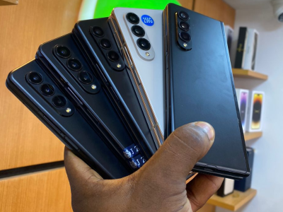 SAMSUNG GALAXY Z FOLD 3