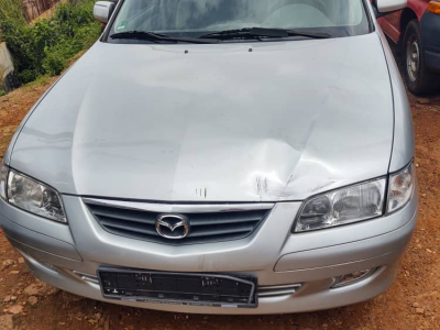 MAZDA 626 2000