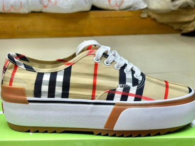 VANS A CARREAUX