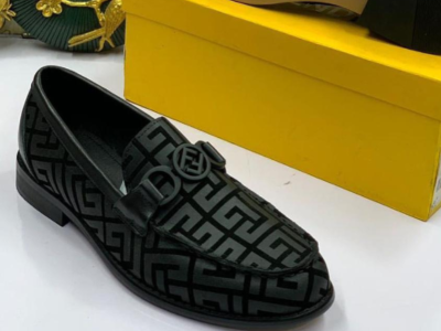 Shoe