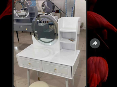Dressing table