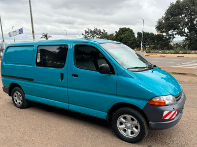 toyota VAN hiace 2000