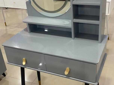 dressing table