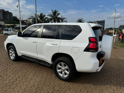 TOYOTA LAND CRUISER PRADO TX