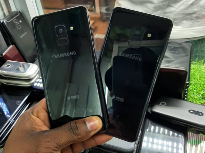 SAMSUNG A 8