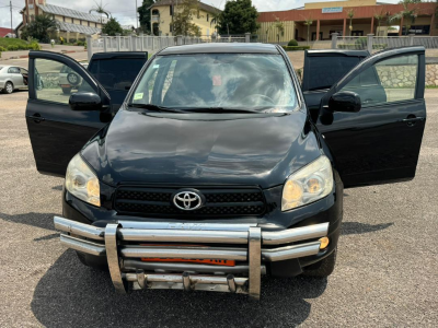 Toyota raf4 année 2008