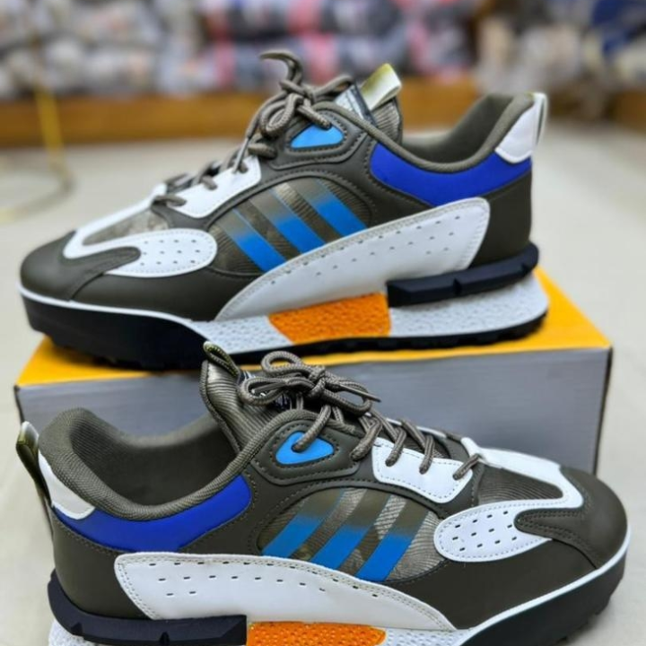 FASHION SNEAKERS