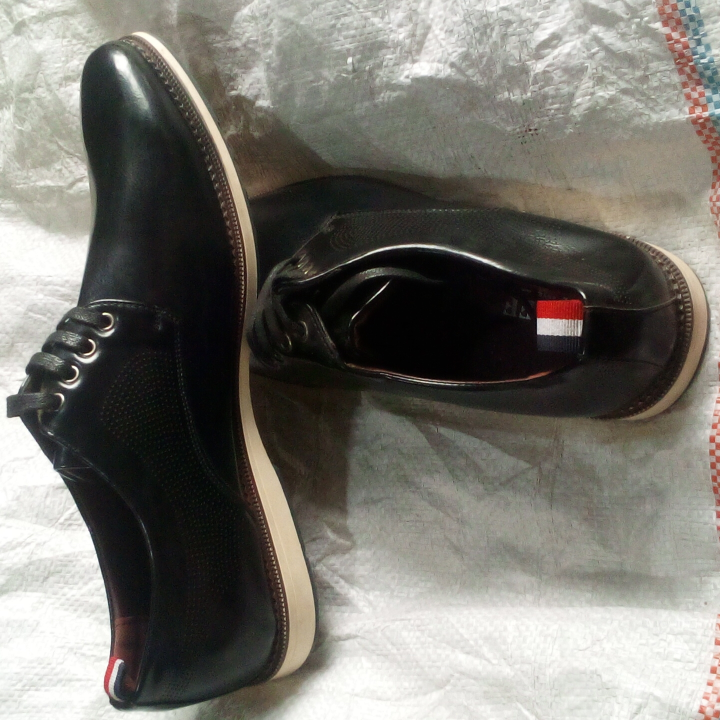 Cítláfe Black shoes