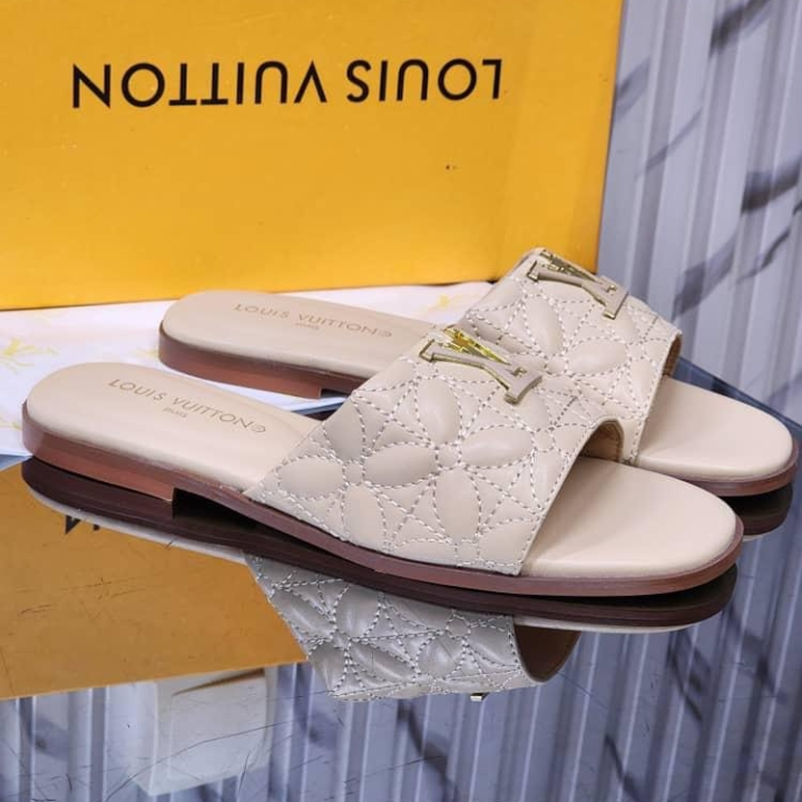 babouches Luis Vuitton