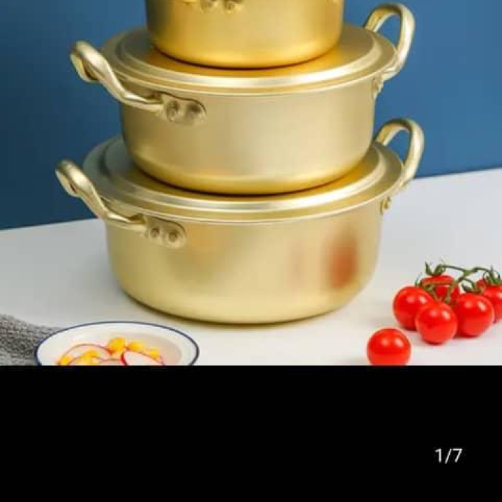 Cooking pots