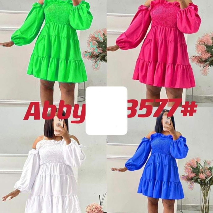 robe verte rouge, blanche et bleue