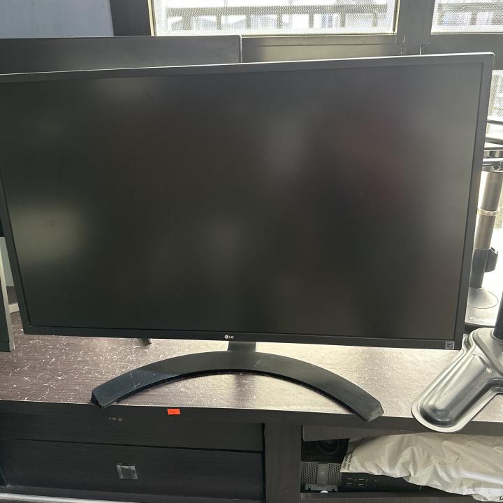 LG 32 inches 4K Monitor