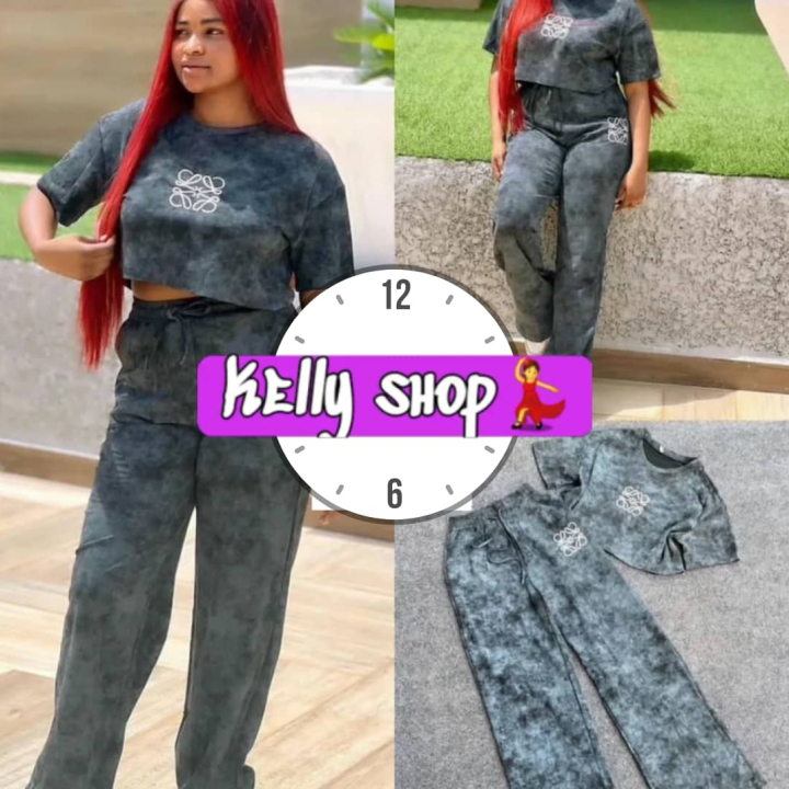 ensemble femme (pantalon, t-shirt)