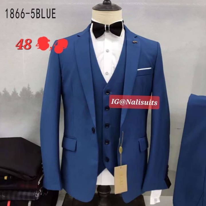 costume bleu