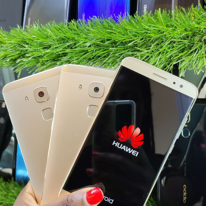 Huawei Nova plus