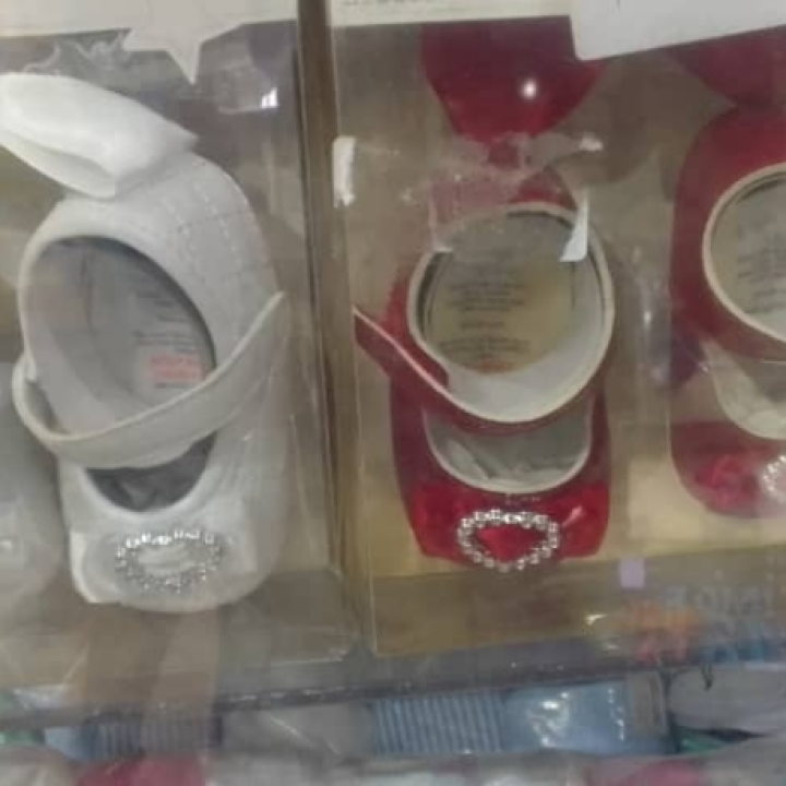 chaussures bébés
