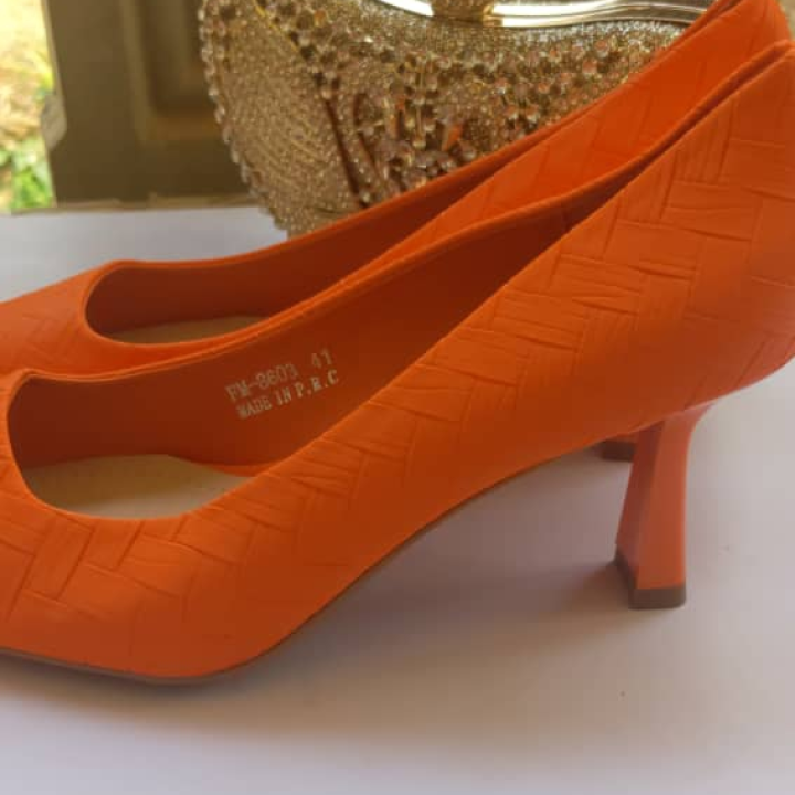 quality Andarina  shoes from Dubai