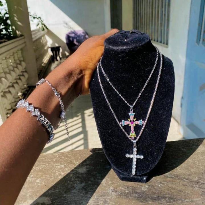 necklace st
