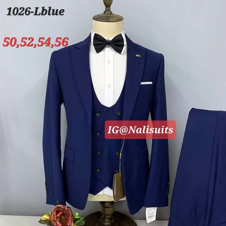 costume bleu