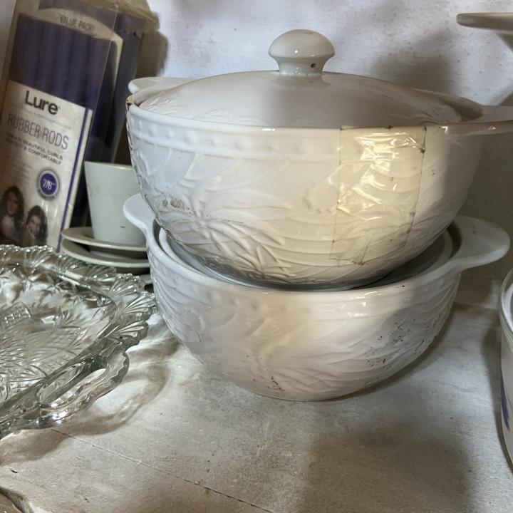 set of dishes
