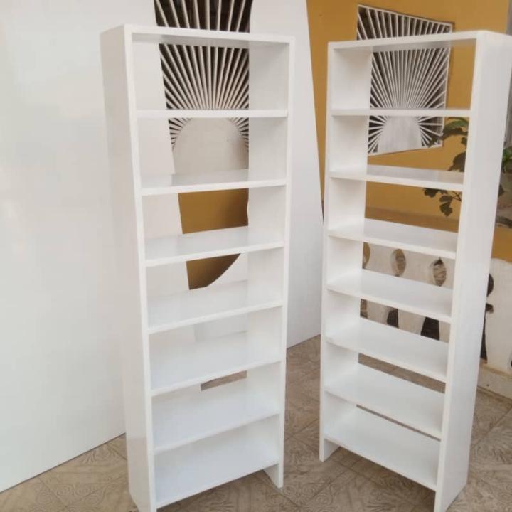 Meuble chaussures laqué en blanc