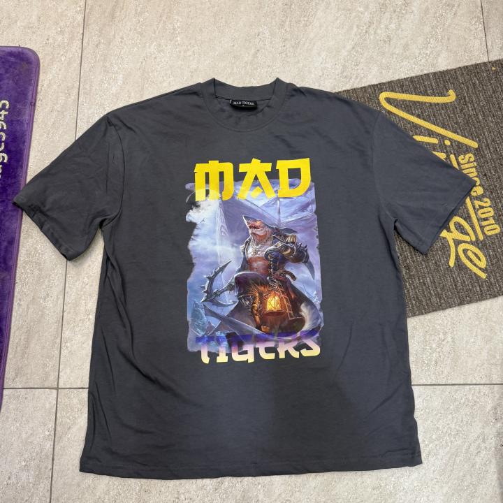 t-shirt size M L XL