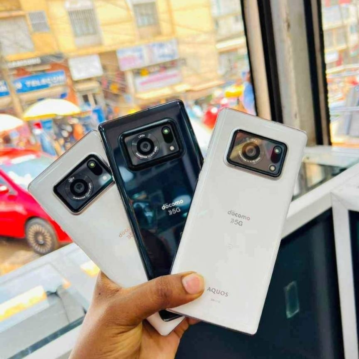 Sharp aquos R6 5G