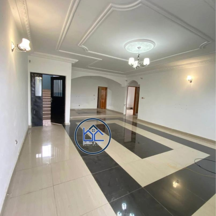 HOUSE TO LET