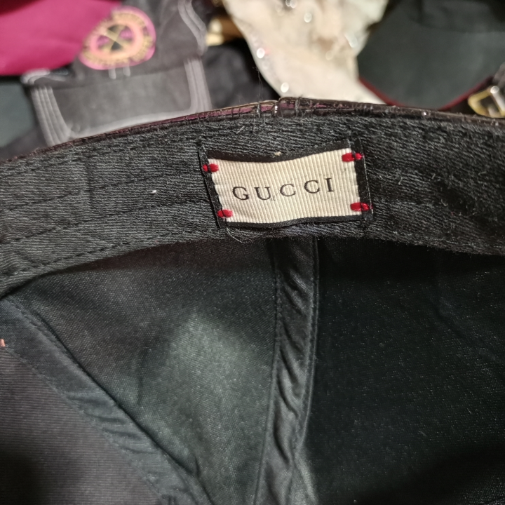 Gucci authentique en cuir