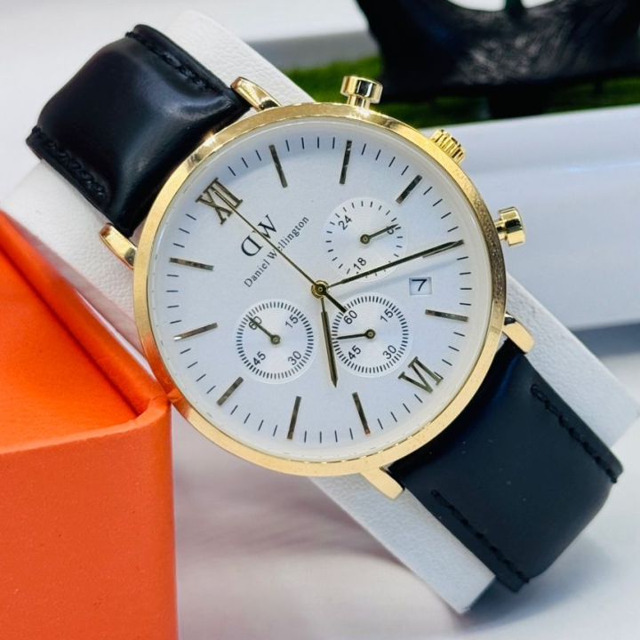 Daniel Wellington chronograh leather