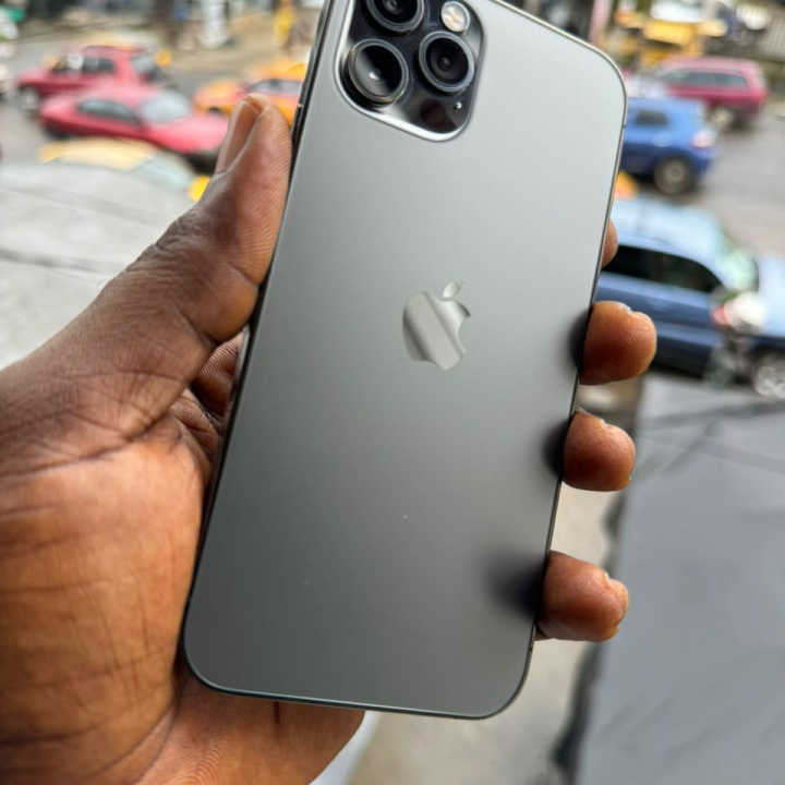 iPhone 12 Pro  128 gig