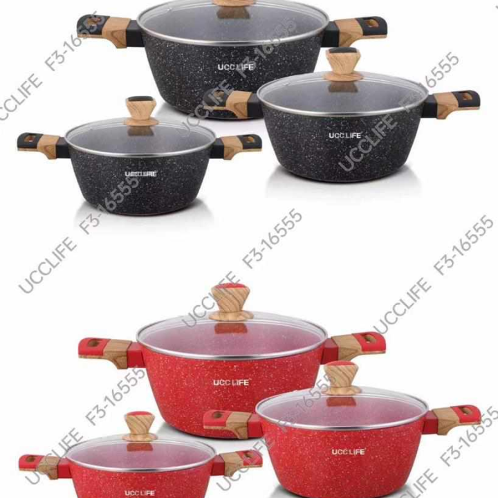 set of pots