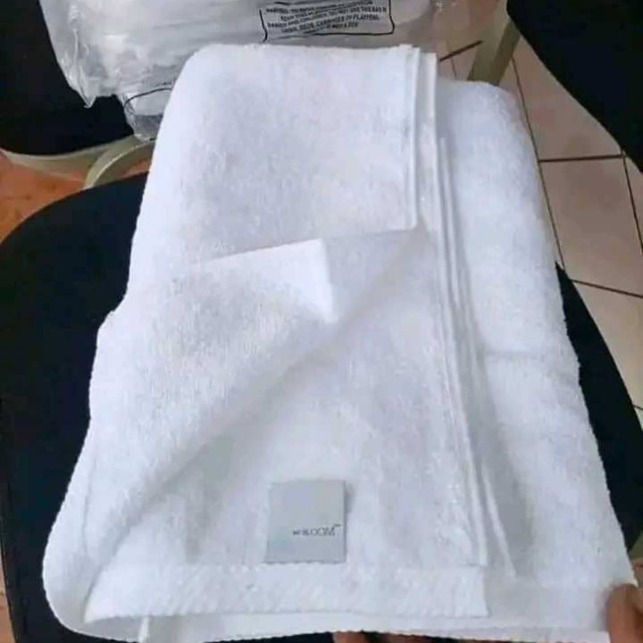 serviette blanche en coton