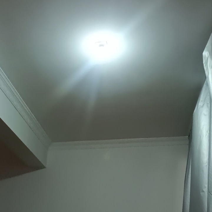 Motion sensor bulb automatic light up