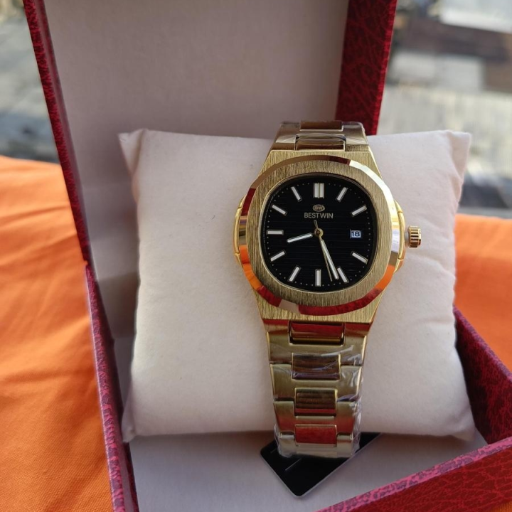 montre doré
