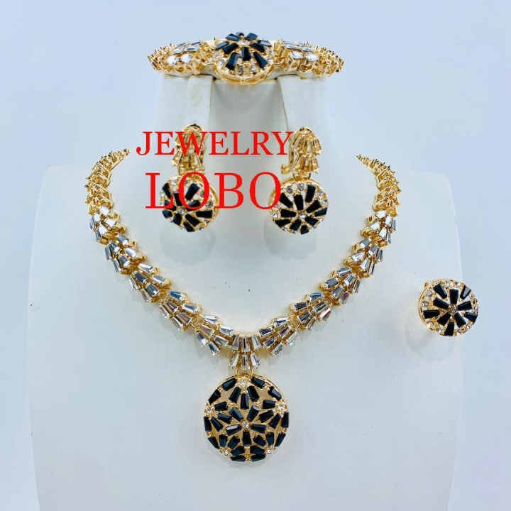 ensemble collier noir doré