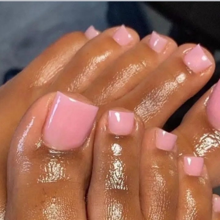 nails