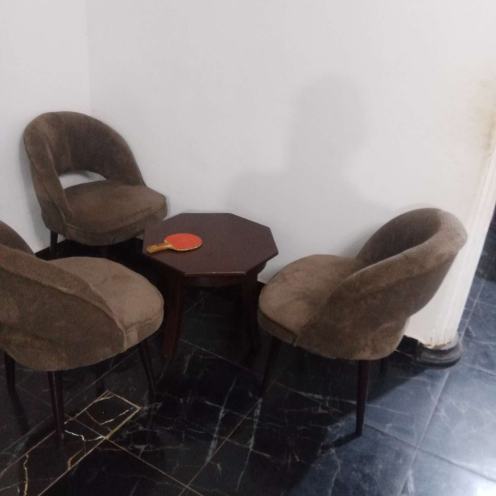 set of 3 comfortable living room with center table