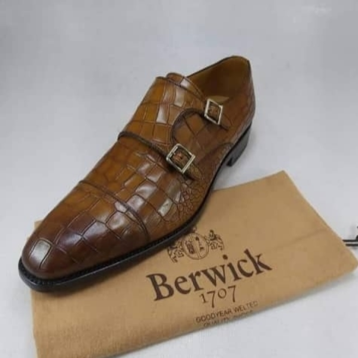 Men shoes