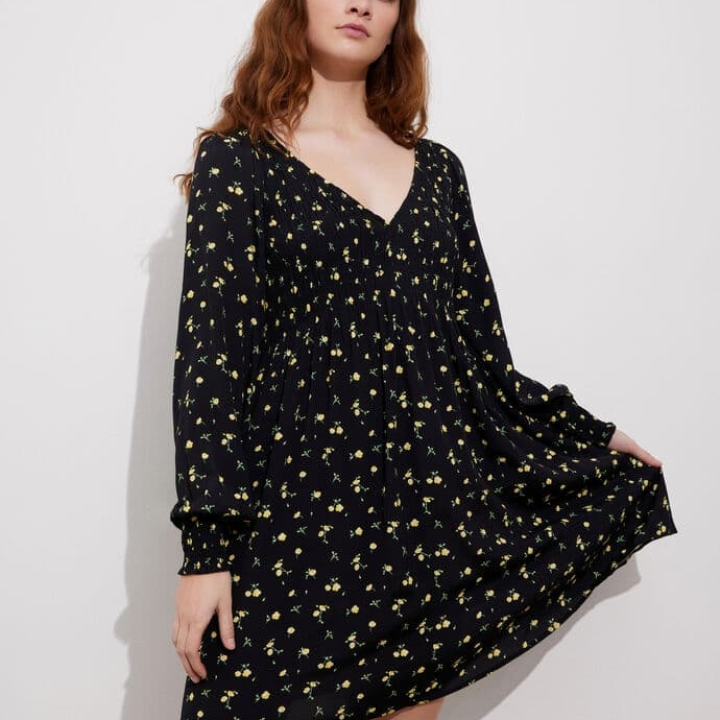 robe fleurie noire