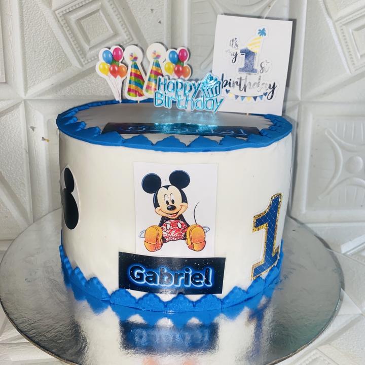 Fondant Cake