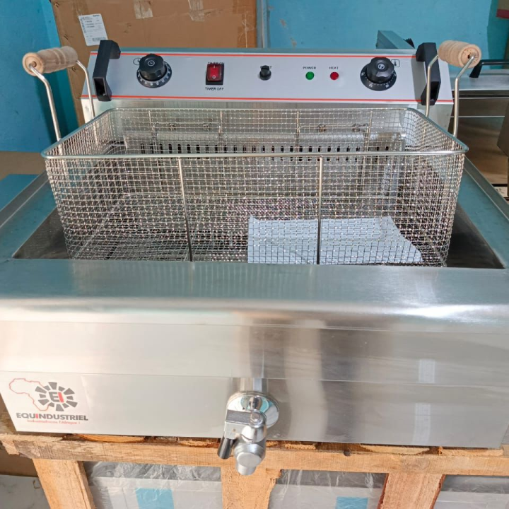FRITEUSE ÉLECTRIQUE / ELECTRIC FRYER