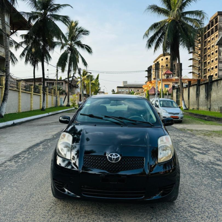 Toyota Vitz manual