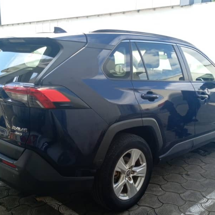 Rav 4 car
